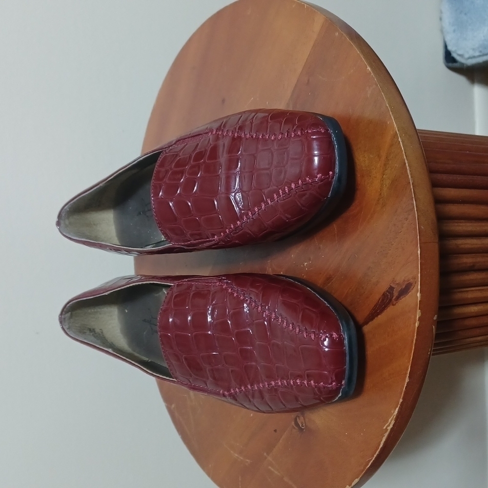 Hush Puppies Soft Style Size 6.5
